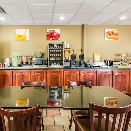 Spark By Hilton Wytheville East Main Street Екстериор снимка
