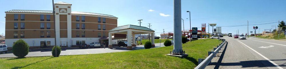 Spark By Hilton Wytheville East Main Street Екстериор снимка