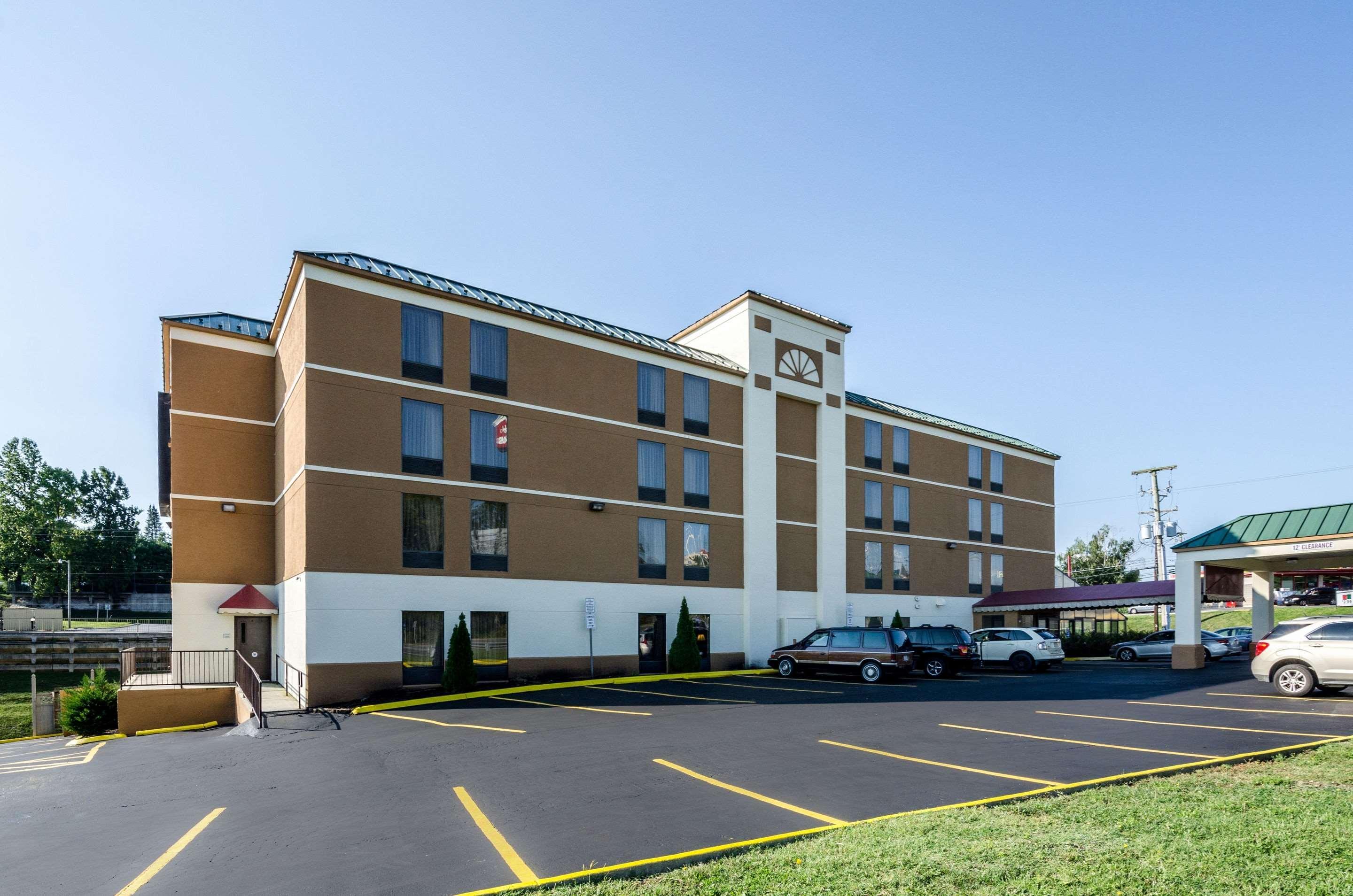 Spark By Hilton Wytheville East Main Street Екстериор снимка