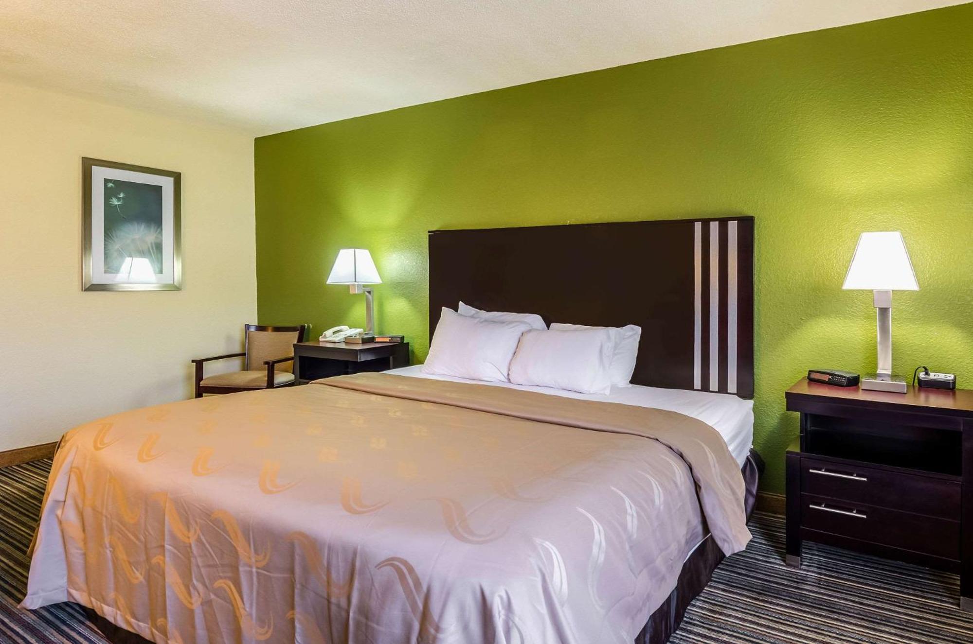 Spark By Hilton Wytheville East Main Street Екстериор снимка